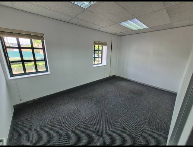 499M² OFFICE TO LET IN SUNNINGHILL
